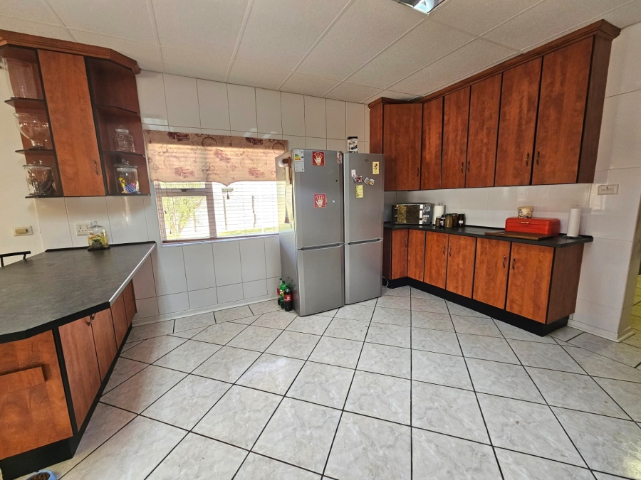 4 Bedroom Property for Sale in Jim Fouchepark Free State